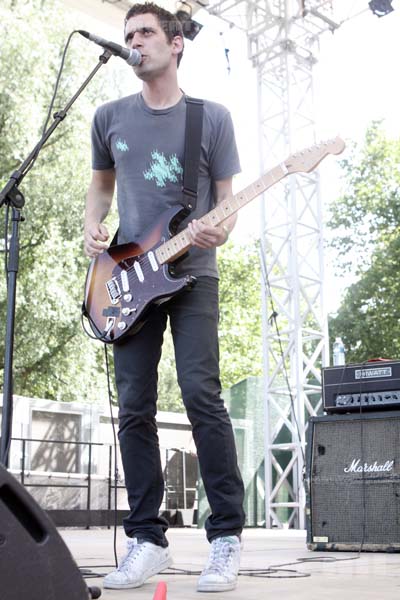 SUUNS - 2011-05-29 - PARIS - Parc de la Villette - 